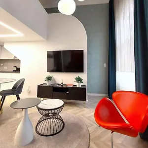  Apartman Gallery